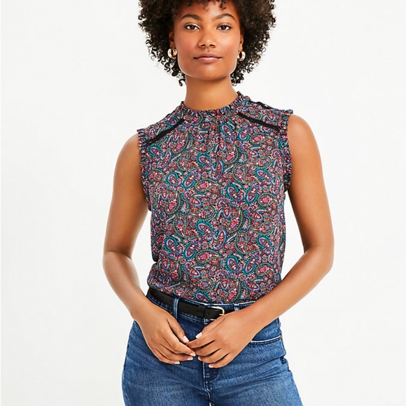 NWT$50 LOFT XSP Paisley Cutout Ruffle Mixed Media Shell XS Petite - Picture 2 of 3